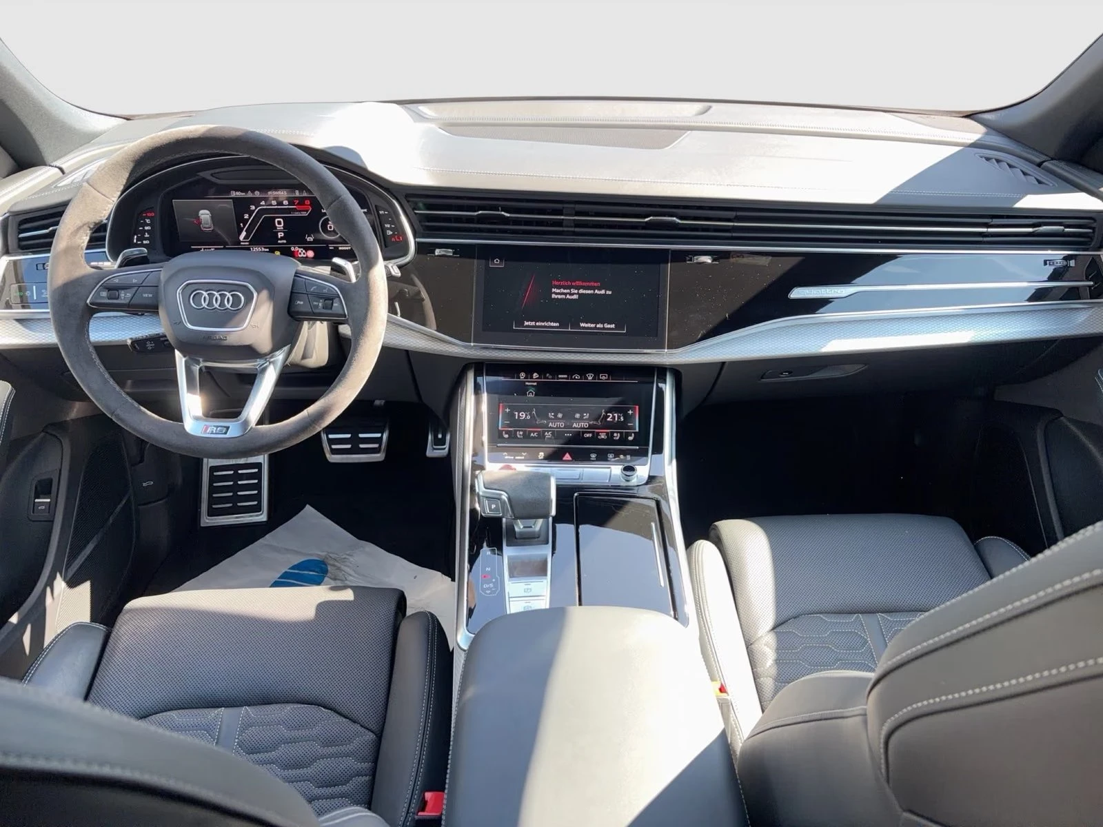 Audi RSQ8 FACELIFT/ BLACK OPTIC/ EXCLUSIVE/ MATRIX/HUD/ PANO, снимка 11 - Автомобили и джипове - 56018059
