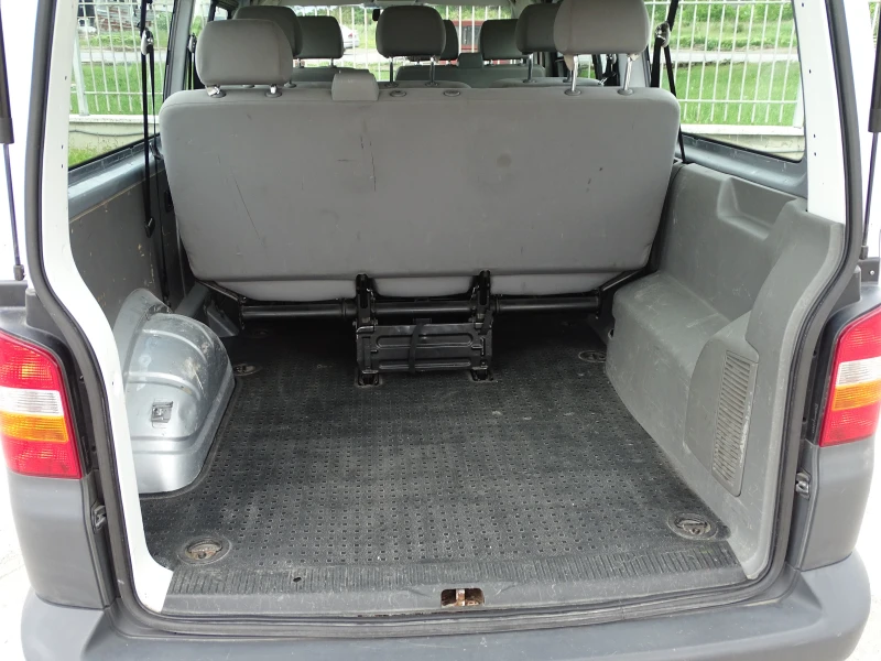 VW T5 9 МЕСТА С  КЛИМАТИК, снимка 8 - Бусове и автобуси - 50351305