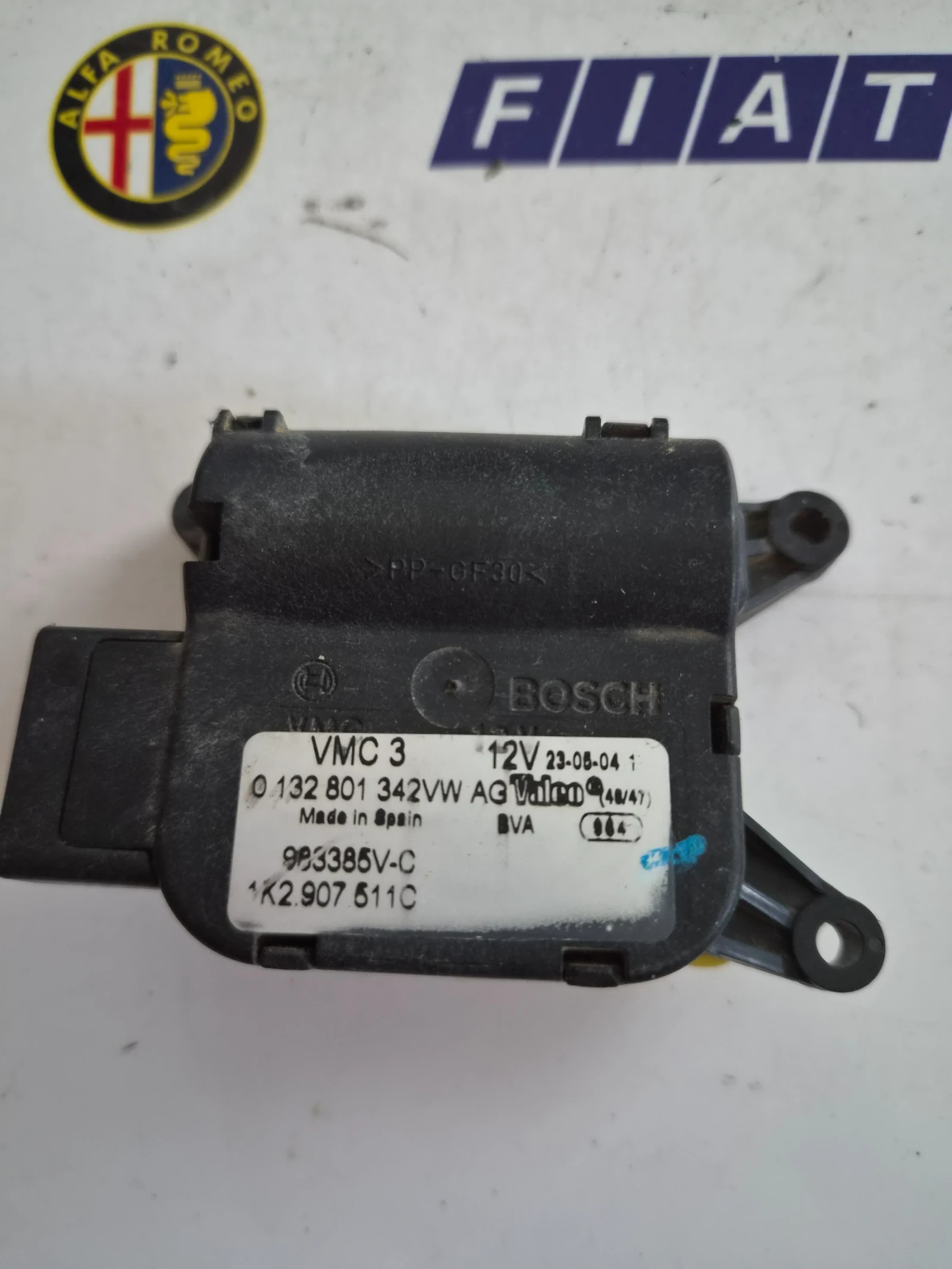 0132801342 моторче клапи парно VW AUDI, снимка 2 - Части - 56515014