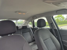 Opel Astra J 1.6 ГАЗ нова от България, снимка 14