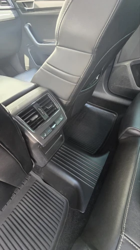 Skoda Superb 2.0 TDI, снимка 10
