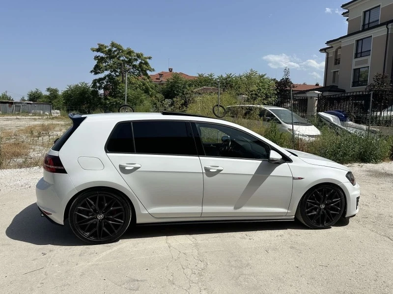 VW Golf GTI, снимка 3 - Автомобили и джипове - 47307543