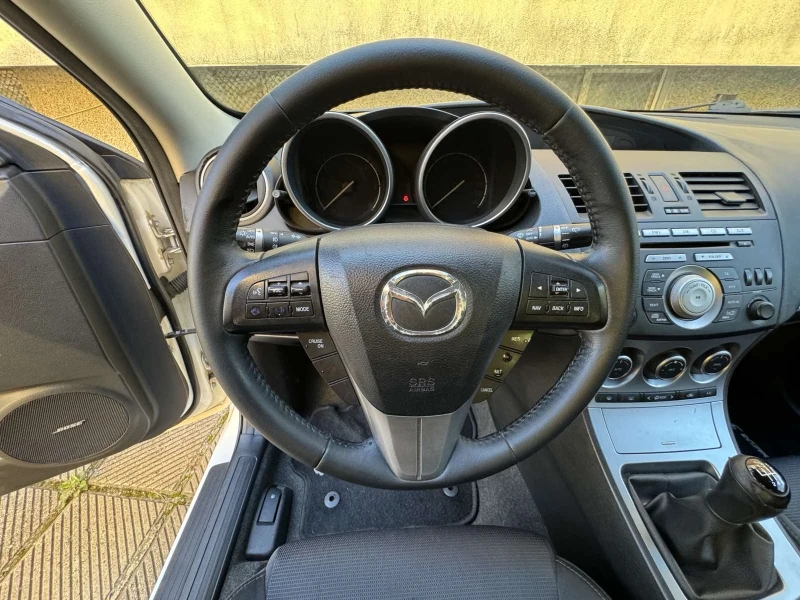 Mazda 3 2.2 dizel 185 кс, снимка 12 - Автомобили и джипове - 48061369