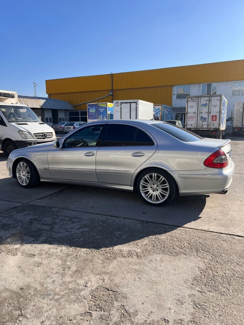 Mercedes-Benz E 280 Реални Км 7G, снимка 6 - Автомобили и джипове - 48600801