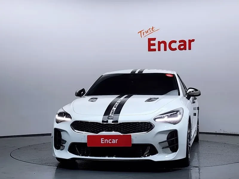Kia Stinger 2.0 Turbo 2Wd Dream Edition, снимка 3 - Автомобили и джипове - 55090224