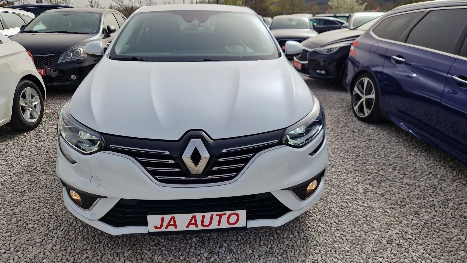 Renault Megane 1.2Т-131кс.NAVY - изображение 2