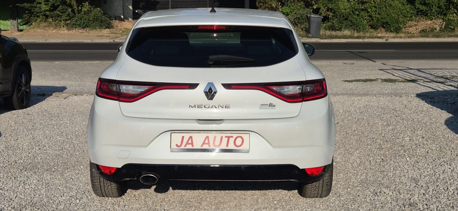 Renault Megane 1.2Т-131кс.6скор., снимка 7 - Автомобили и джипове - 45061336