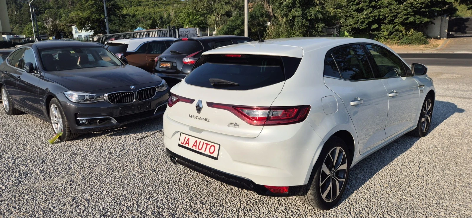 Renault Megane 1.2Т-131кс.6скор., снимка 6 - Автомобили и джипове - 45061336