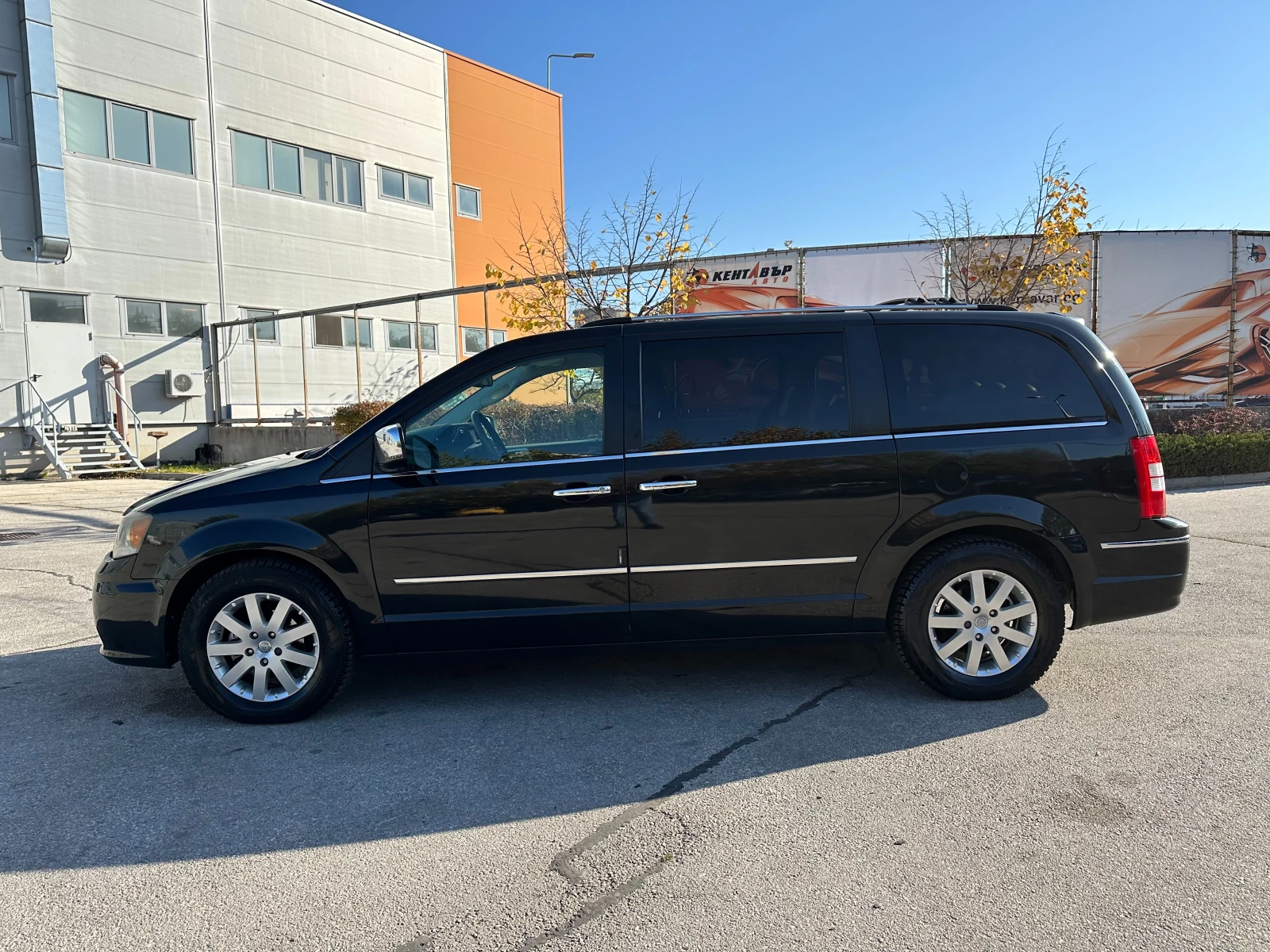 Chrysler Gr.voyager 2.8CRDI 163к.с. - изображение 2