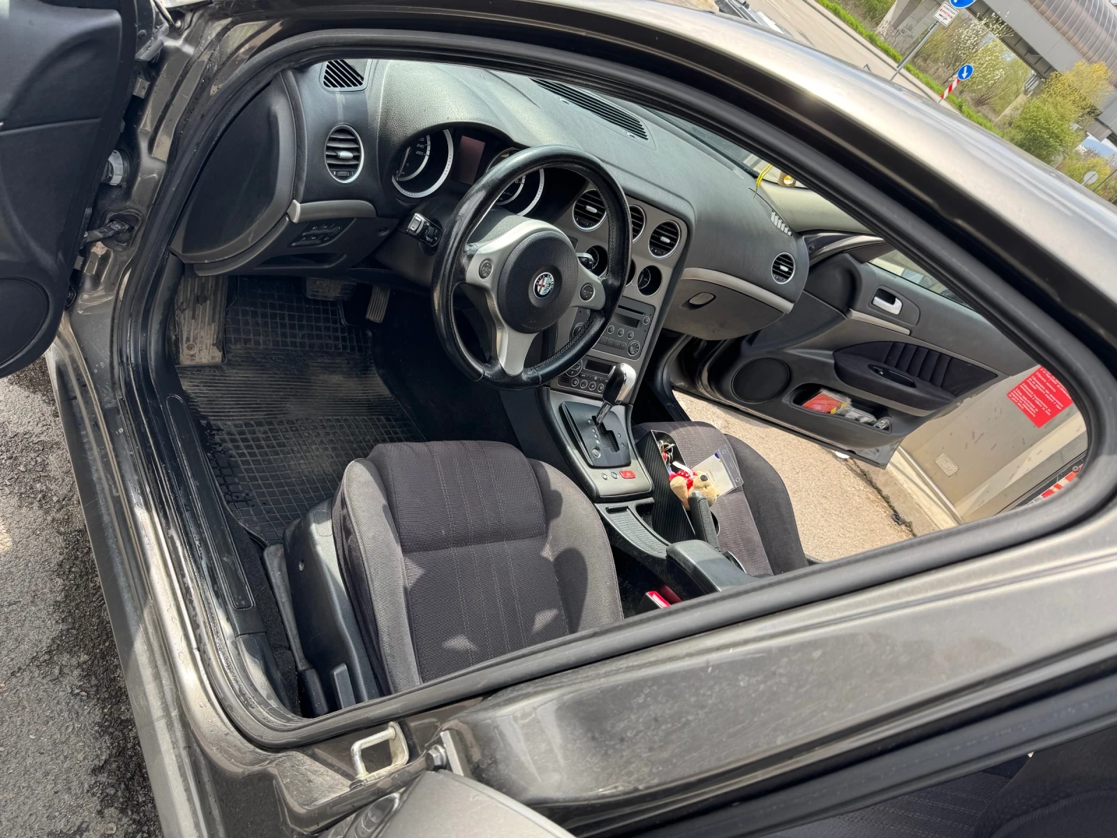 Alfa Romeo 159 1.9 150 к.с. - изображение 8