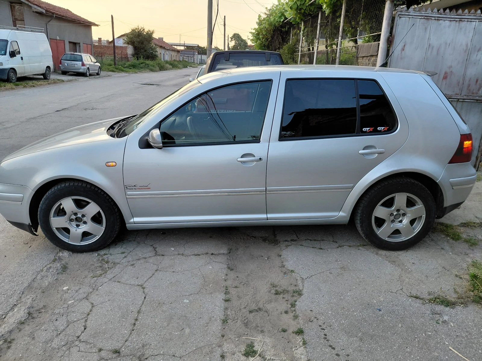 VW Golf 1.9 - изображение 4