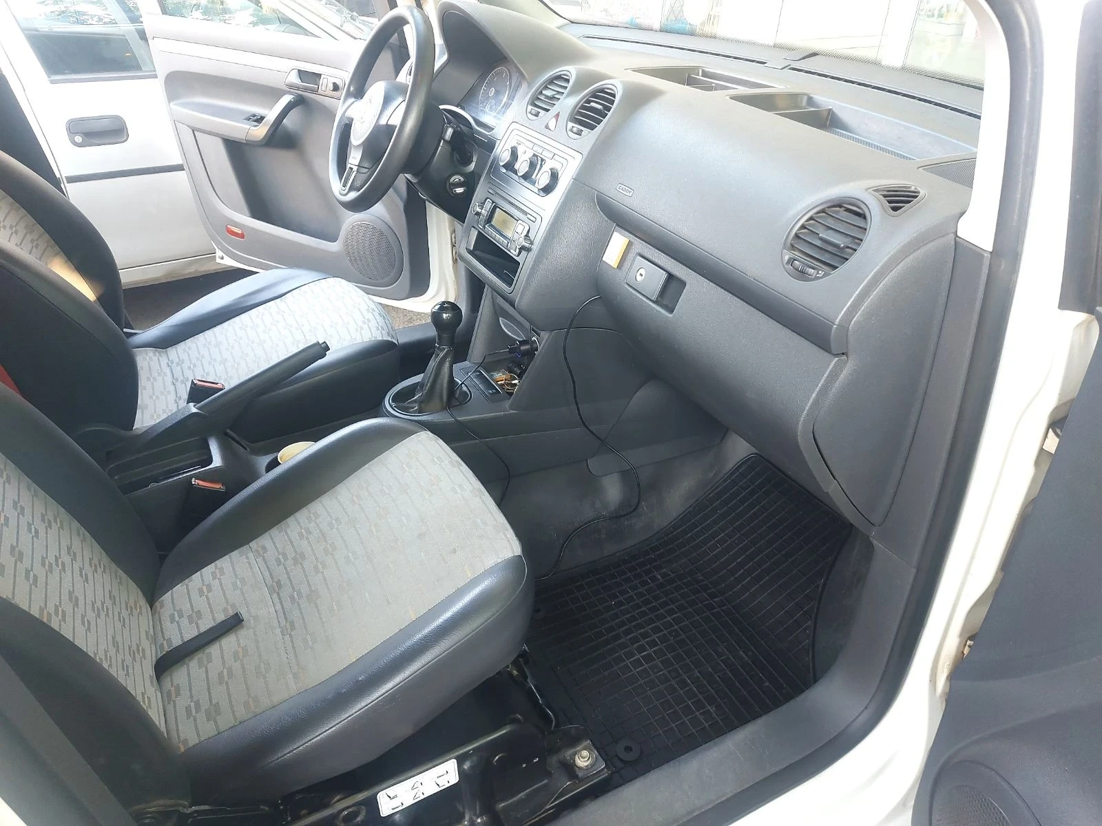 VW Caddy  - изображение 6