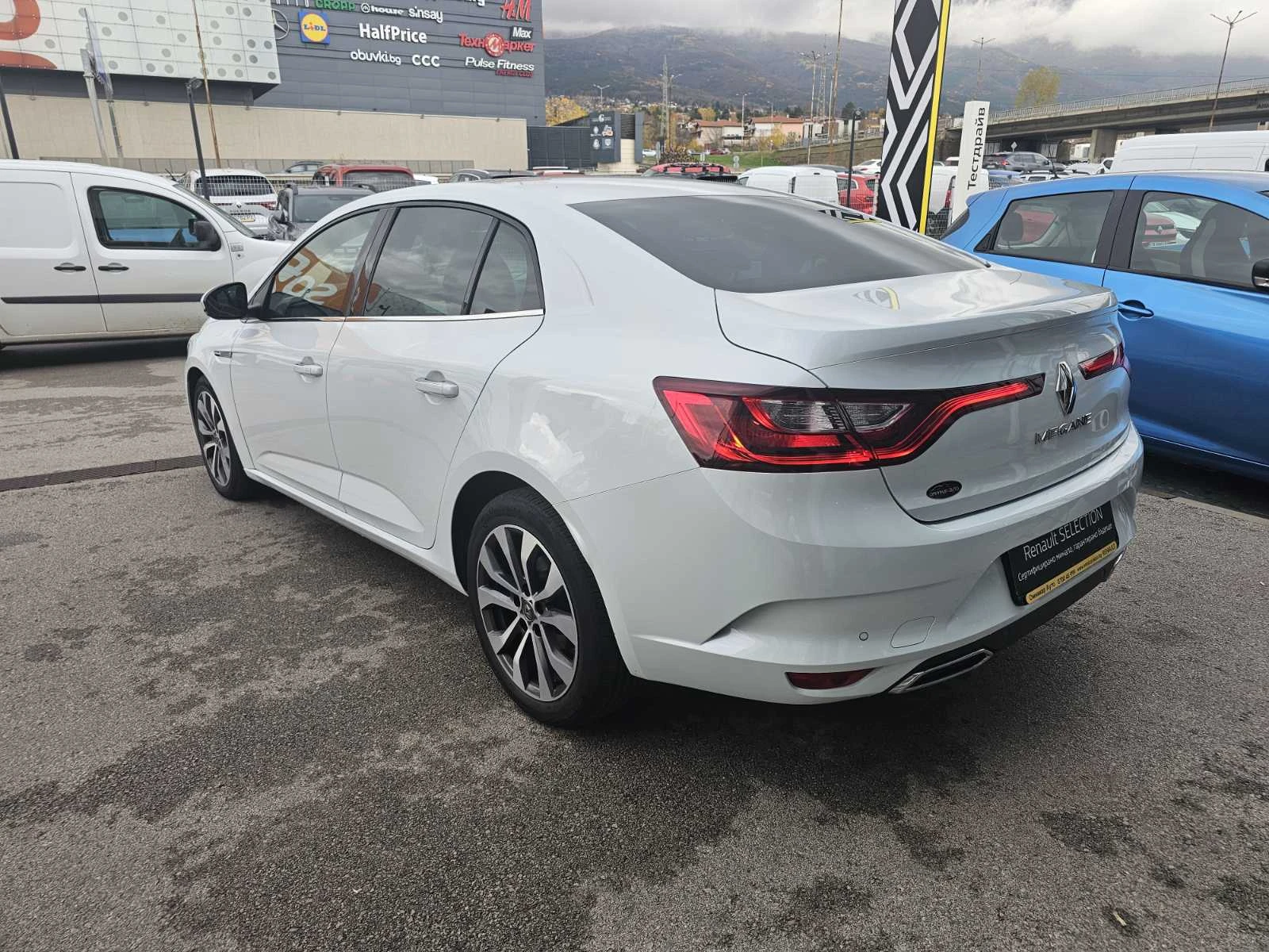 Renault Megane 1.3 TCe 140 EDC - изображение 4