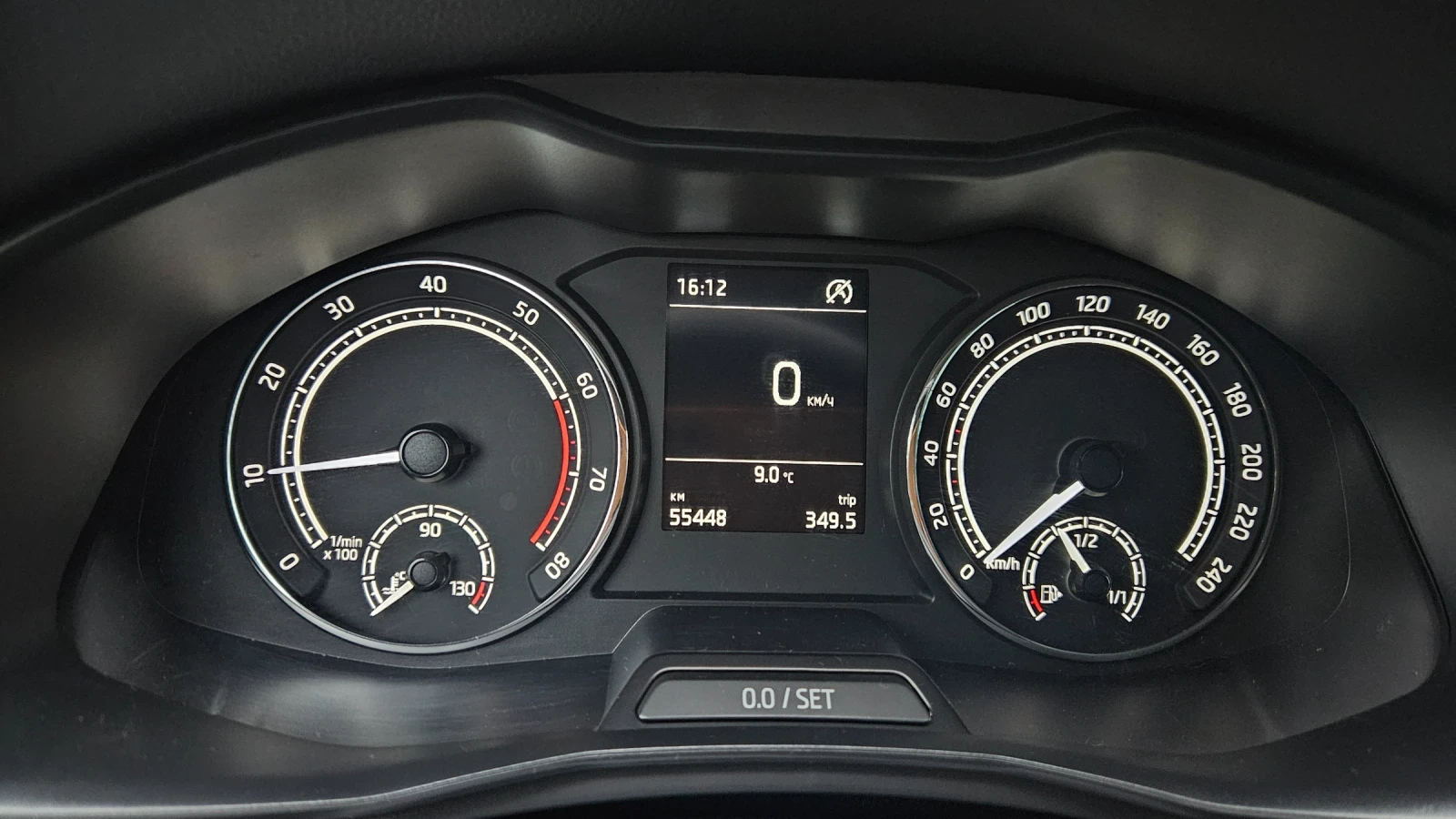 Skoda Scala 1.0TSI FULL LED CAR PLAY KEYLESS | Mobile.bg � ����������� 12