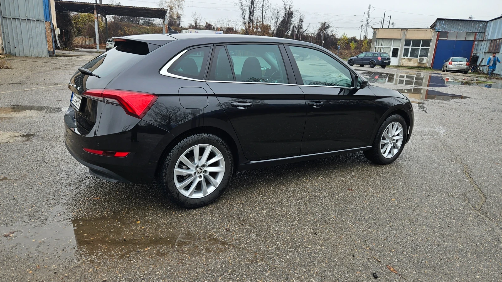 Skoda Scala 1.0TSI FULL LED CAR PLAY KEYLESS - изображение 6