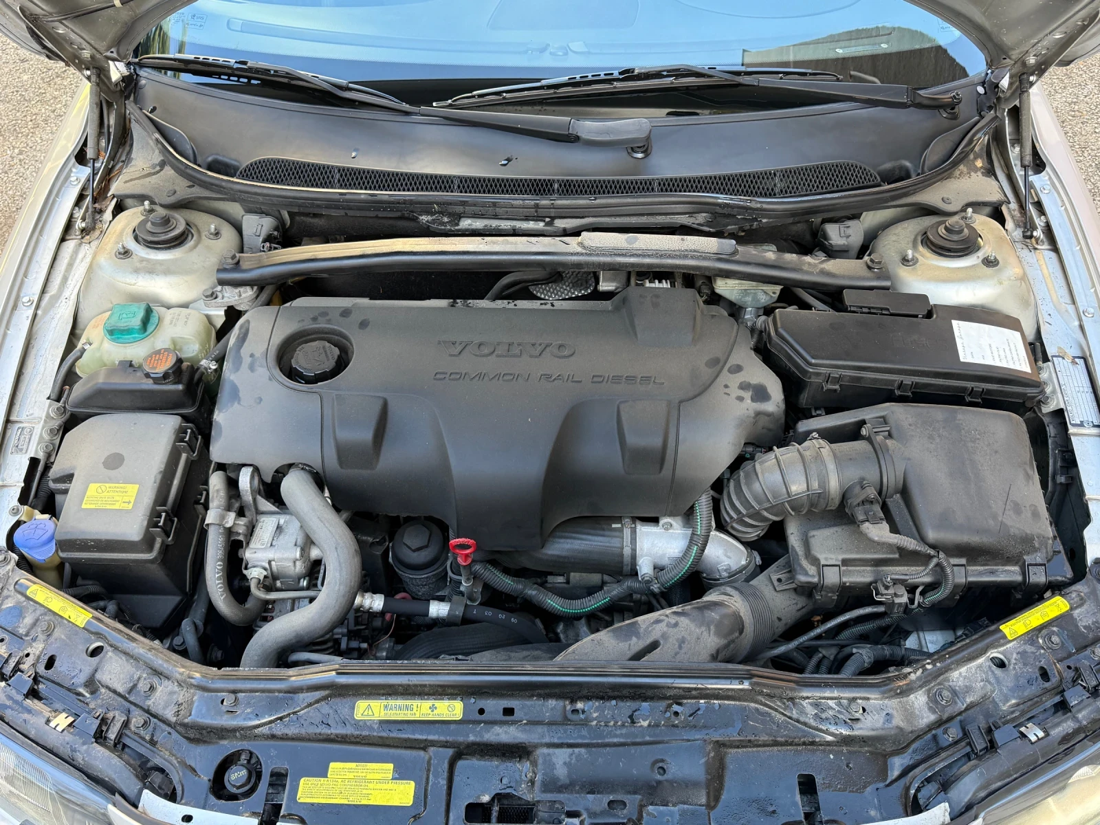 Volvo S60 2.4 D5 - изображение 7