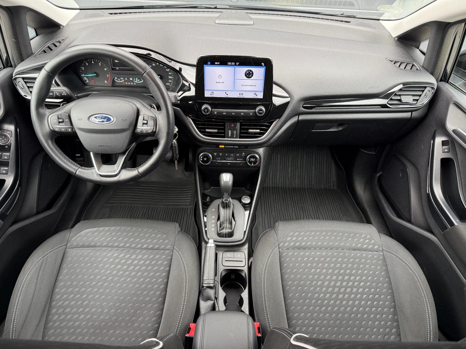 Ford Fiesta 1.0 Titanium, Автоматик! * 118 000км* COC! KTEO!  - изображение 8