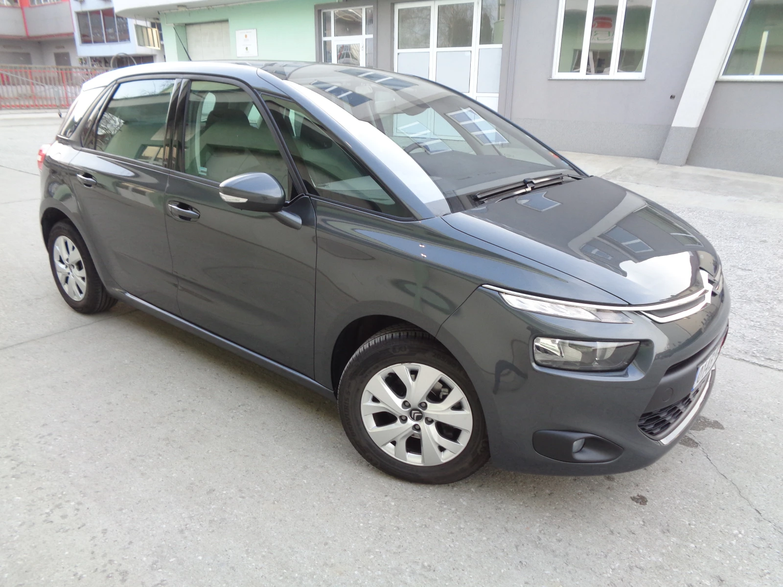 Citroen C4 Picasso 1.6HDI-92000km-NAVI-BARTER-LIZING - изображение 2