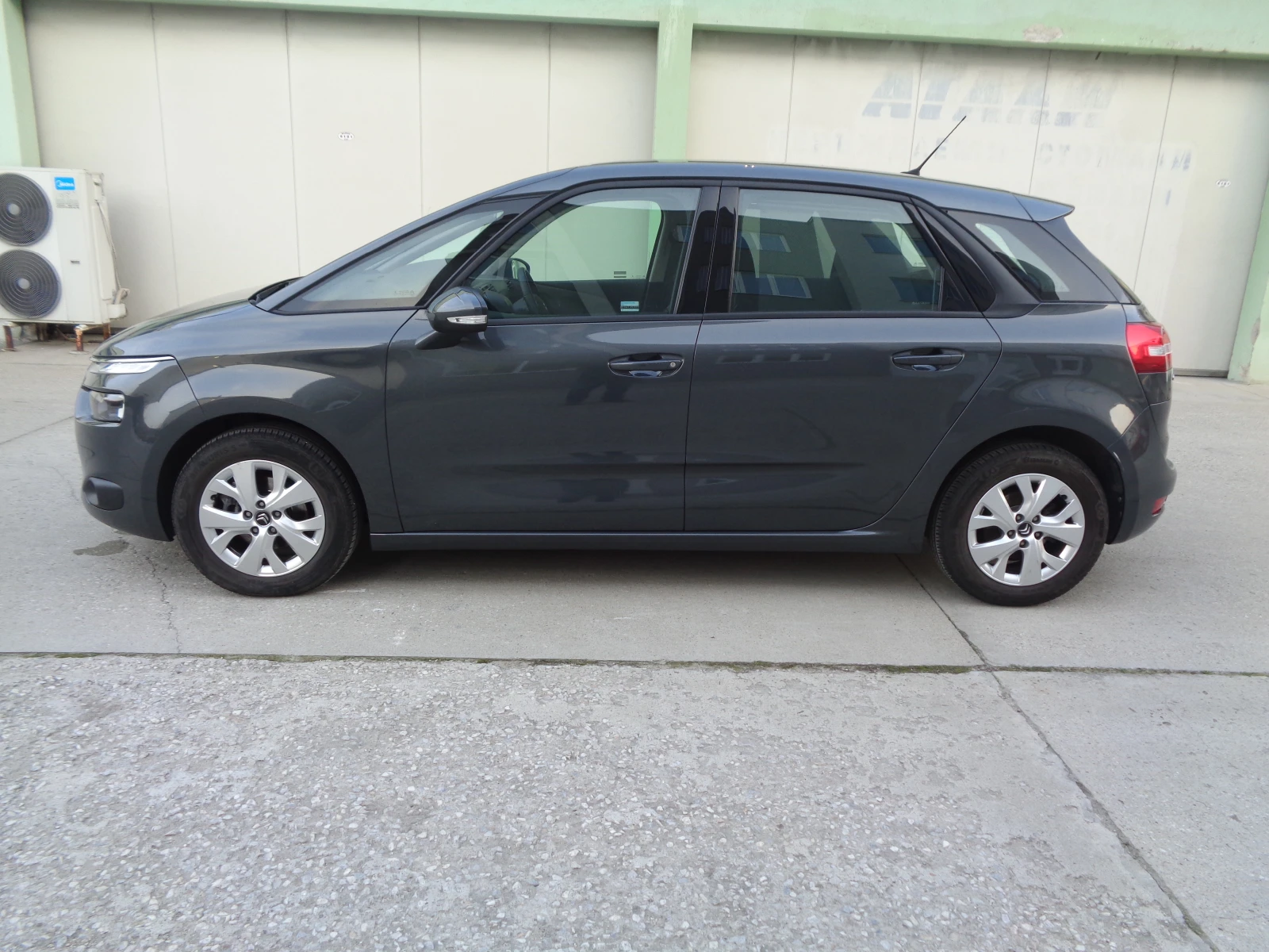 Citroen C4 Picasso 1.6HDI-92000km-NAVI-BARTER-LIZING - изображение 7