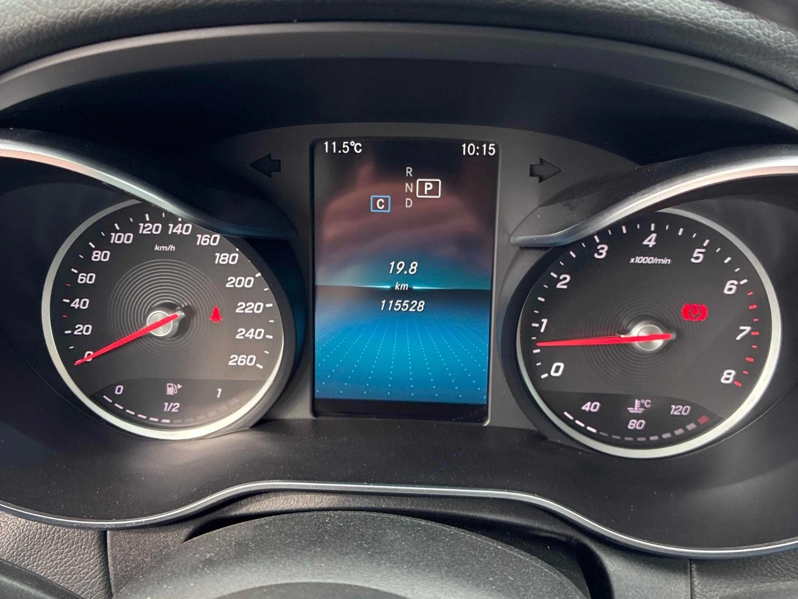 Mercedes-Benz C 300 С РЕГИСТРАЦИЯ & АВТО КРЕДИТ, снимка 8 - Автомобили и джипове - 53995983