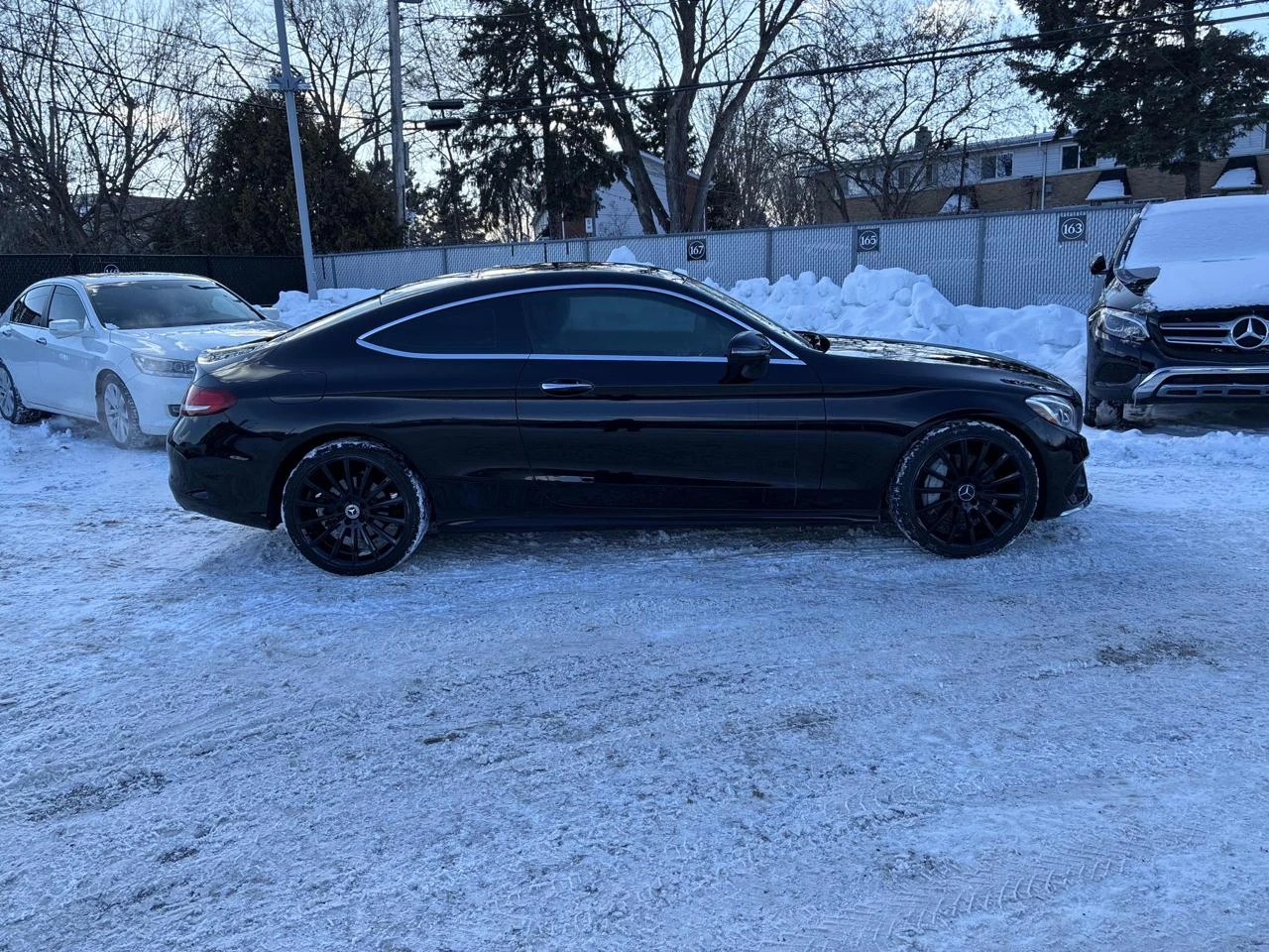 Mercedes-Benz C 300 AMG pack* 360* Carplay* Панорама* Подгреви* , снимка 3 - Автомобили и джипове - 54108237