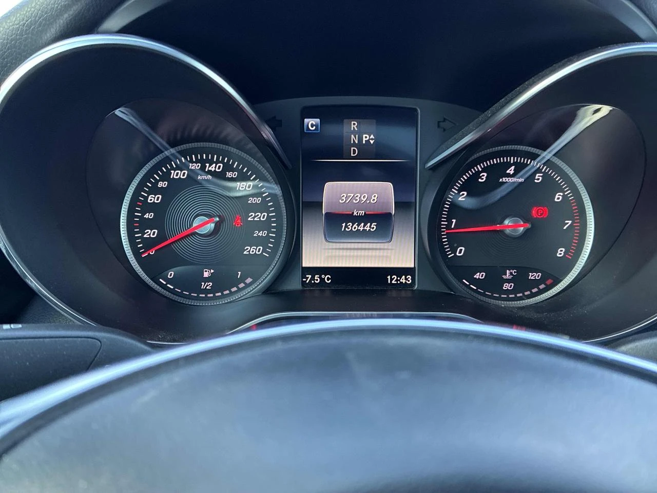 Mercedes-Benz C 300 AMG pack* 360* Carplay* Панорама* Подгреви* , снимка 7 - Автомобили и джипове - 54108237