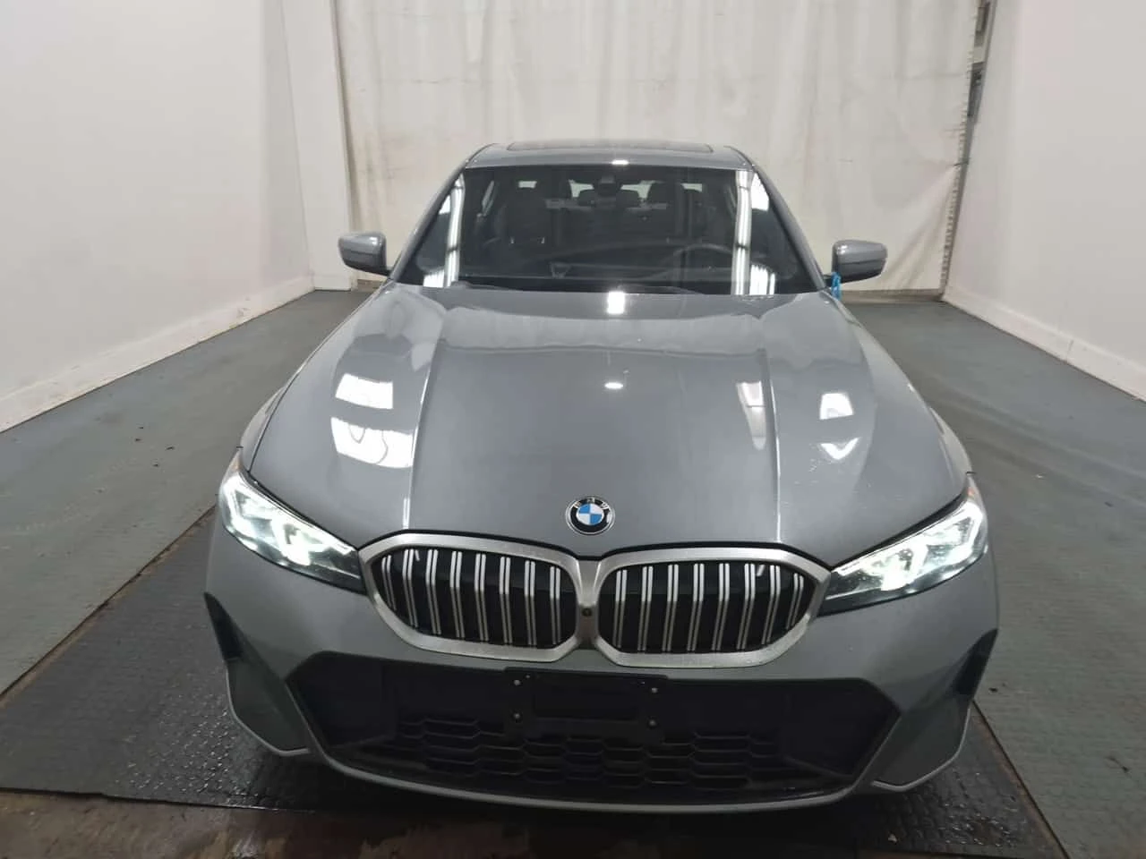 BMW 330 I xDrive * HARMAN/KARDON* ПОДГРЕВИ* ШИБИДАХ* , снимка 15 - Автомобили и джипове - 54377393