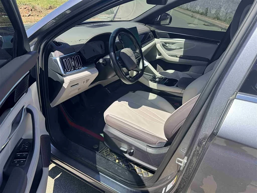 BYD Seal U 520 km Luxury Model autogeorge.com, снимка 14 - Автомобили и джипове - 54428496