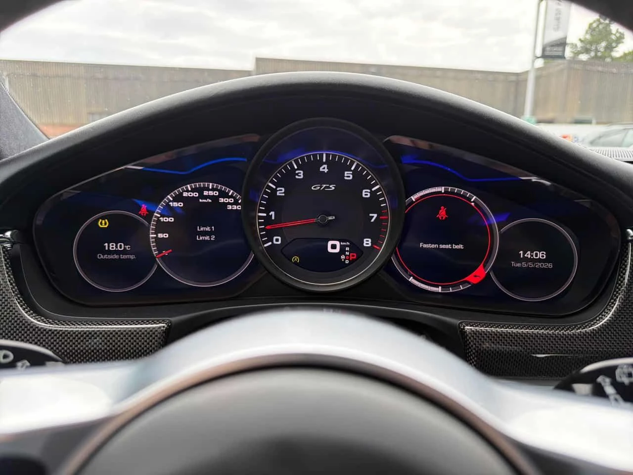 Porsche Panamera * GTS * CARFAX * BOSE * DISTRONIC * 360, снимка 8 - Автомобили и джипове - 54460222