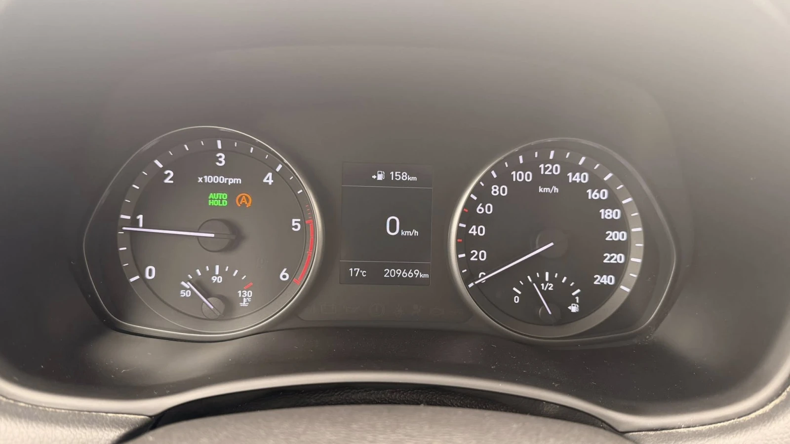 Hyundai I30 1.6 CRDI 110 к.с, снимка 14 - Автомобили и джипове - 54477705