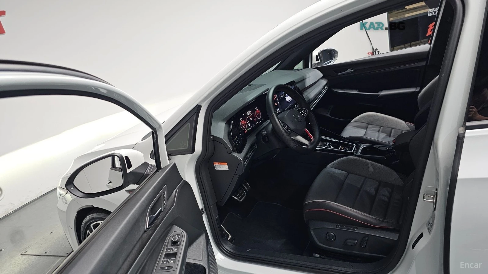 VW Golf GTI/2.0T/8TH GEN, снимка 7 - Автомобили и джипове - 54827897