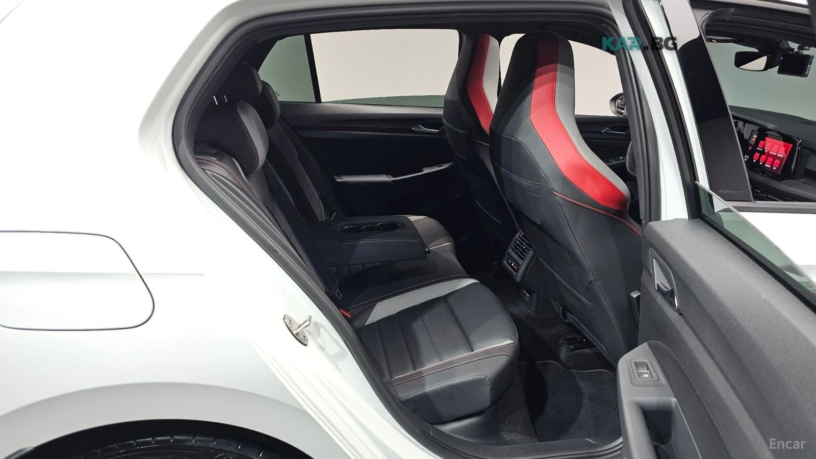 VW Golf GTI/2.0T/8TH GEN, снимка 15 - Автомобили и джипове - 54827897
