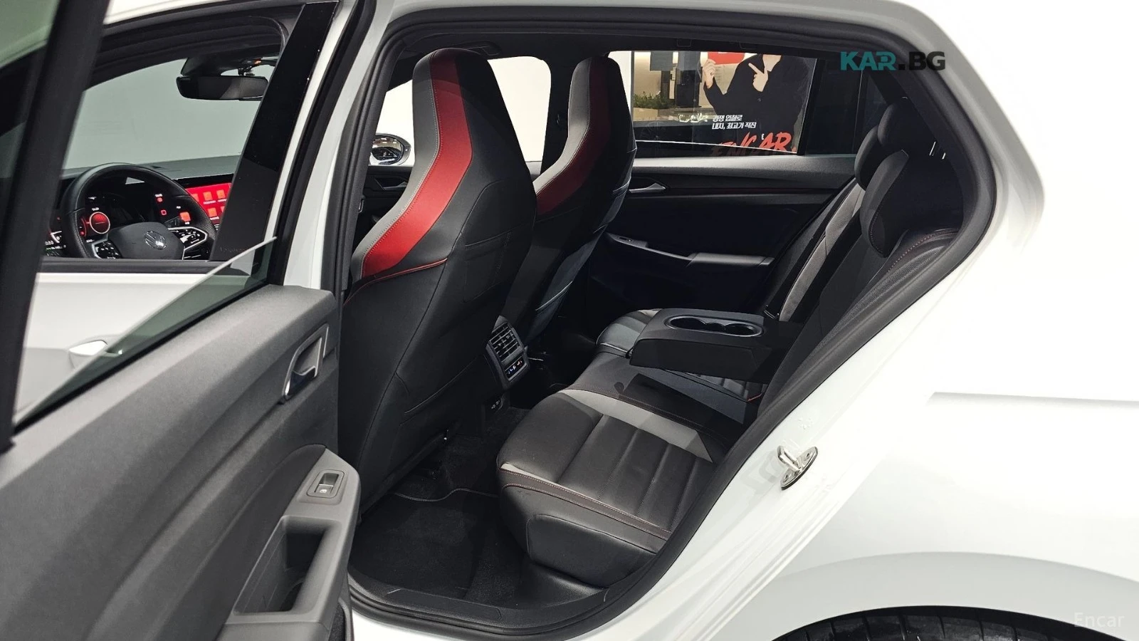 VW Golf GTI/2.0T/8TH GEN, снимка 16 - Автомобили и джипове - 54827897
