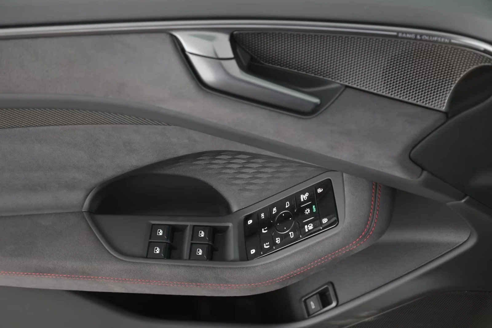 Audi A6 TFSI Quattro = S-line = Tech Pro Гаранция, снимка 6 - Автомобили и джипове - 54970334