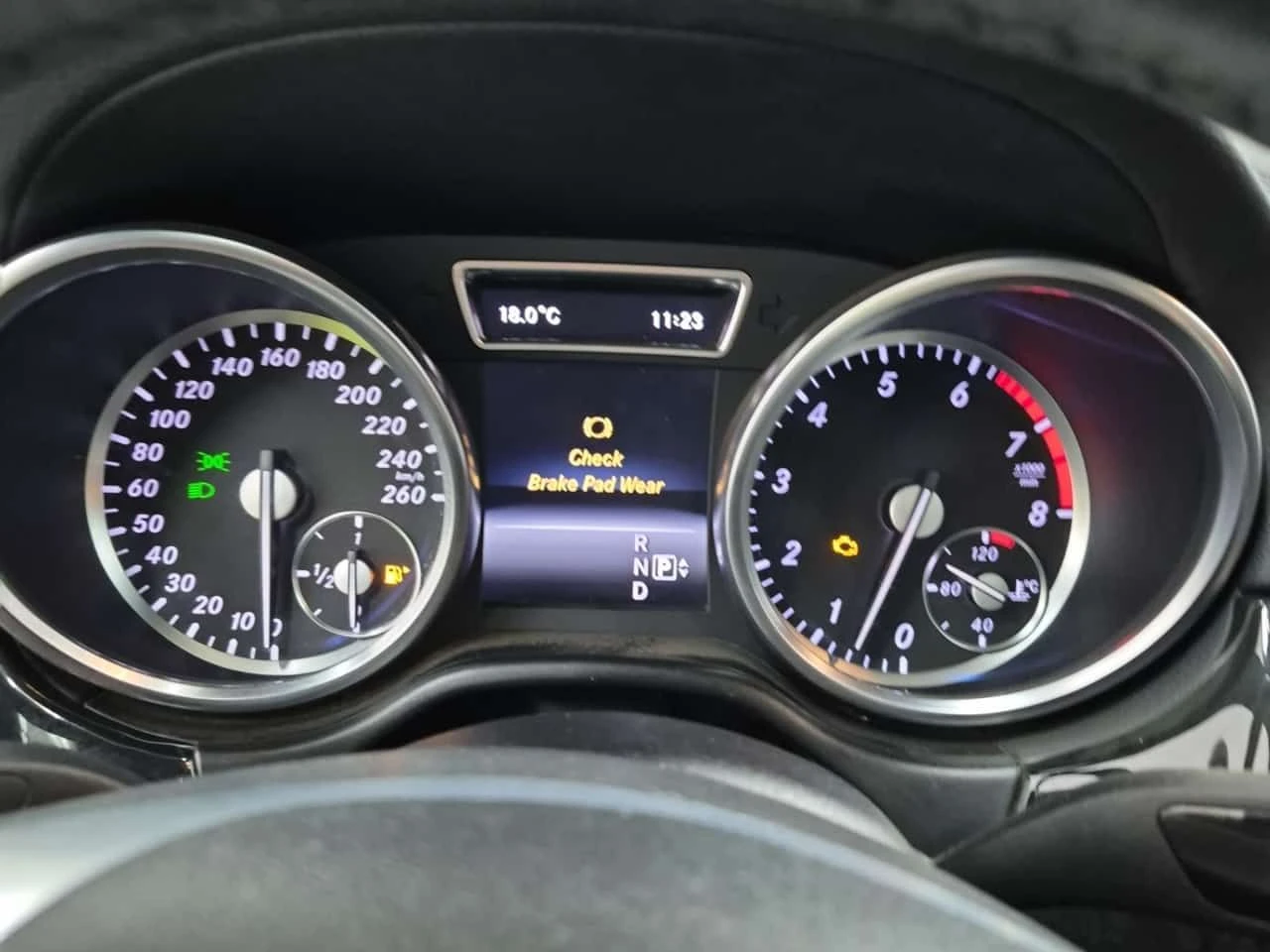 Mercedes-Benz ML 550  ОБДУХВАНЕ / 360 / ДИСТРОНИК / ЦЕНА ДО БЪЛГАРИЯ, снимка 11 - Автомобили и джипове - 55445490