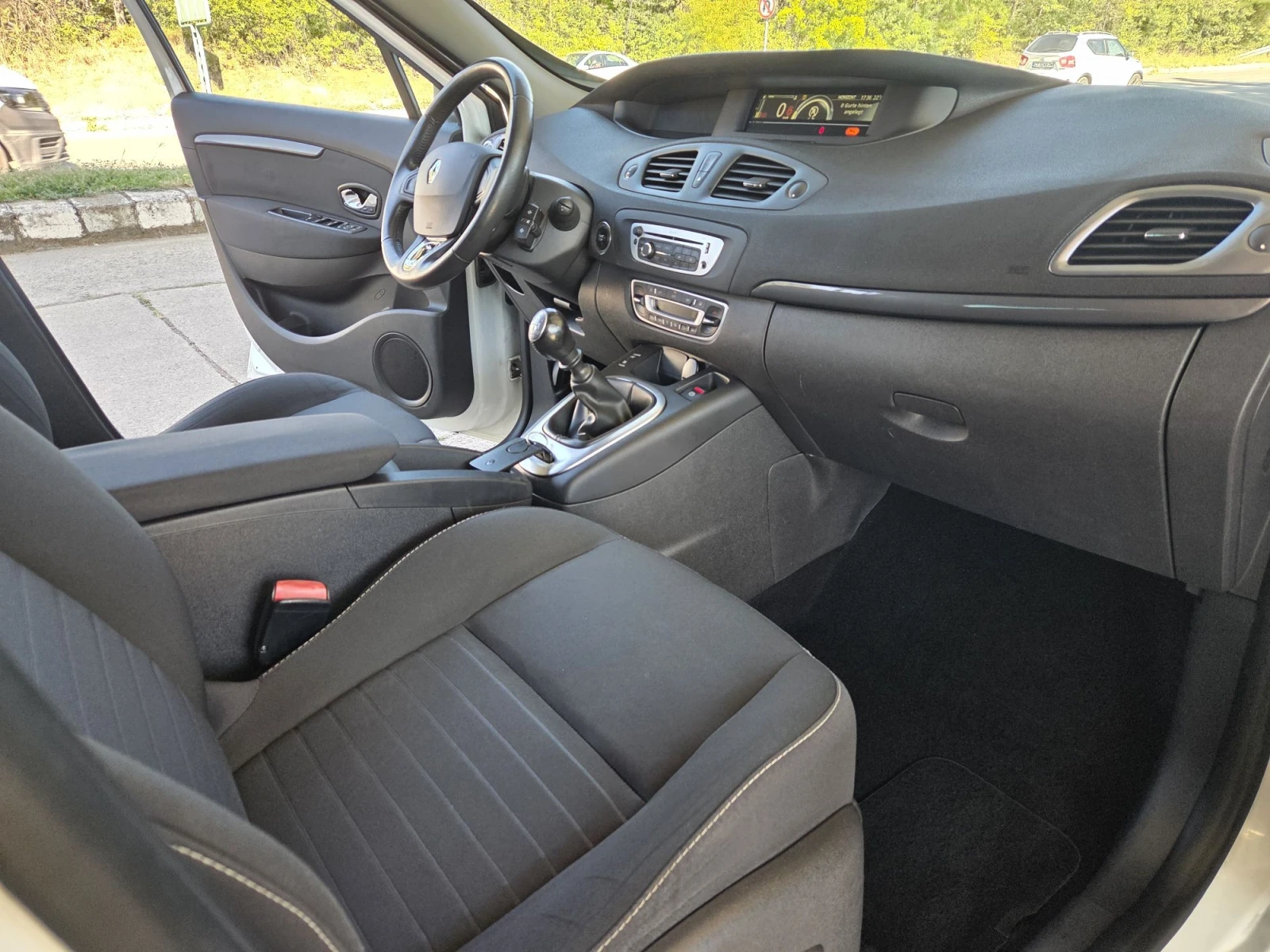 Renault Scenic 1, 2i turbo 116 hp, снимка 13 - Автомобили и джипове - 56327511