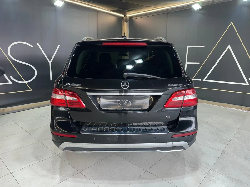 Mercedes-Benz ML 250 Ml 250, снимка 6 - Автомобили и джипове - 48670451