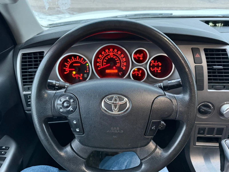 Toyota Tundra 5.7 Hemi перфектен за газ* 2 ключа, снимка 10 - Автомобили и джипове - 48887071