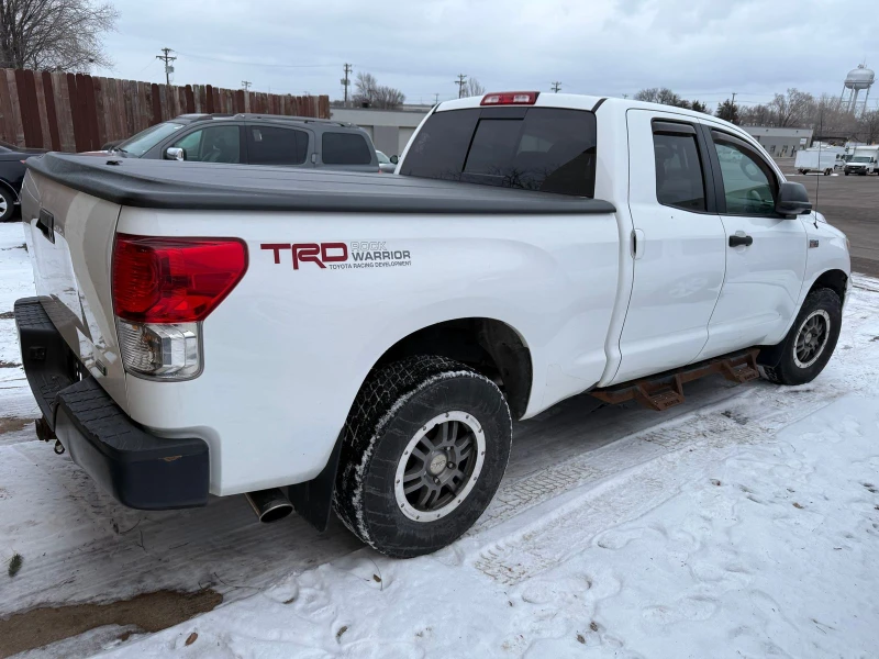 Toyota Tundra 5.7 Hemi перфектен за газ* 2 ключа, снимка 6 - Автомобили и джипове - 48887071