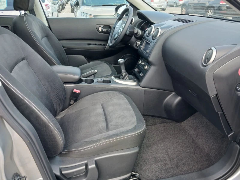 Nissan Qashqai 1.6 16V  58 357km, снимка 9 - Автомобили и джипове - 49817567