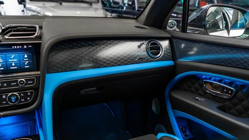 Bentley Bentayga S CERAMIC NAIM PANO HEAD UP 360 TV, снимка 13 - Автомобили и джипове - 51508990