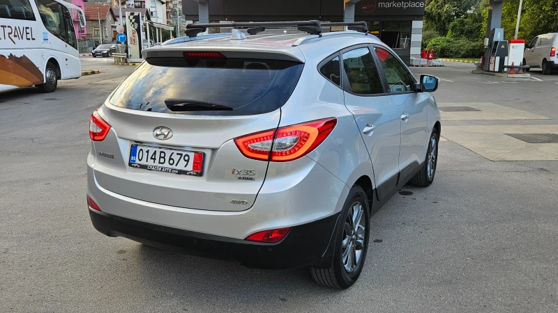 Hyundai IX35 2.0 Crdi AVTOMAT/4X4/KOJA/NAVIG/FACELIFT, снимка 5 - Автомобили и джипове - 51754314