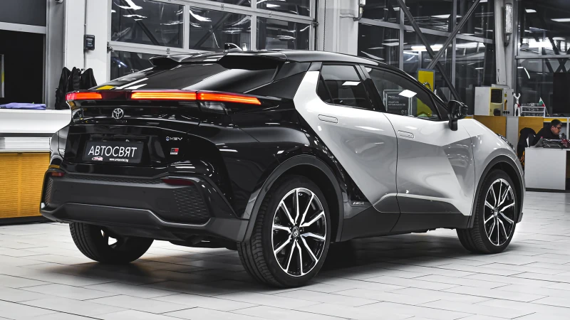 Toyota C-HR 2.0 Hybrid GR Sport 4x4 Automatic, снимка 6 - Автомобили и джипове - 52815209