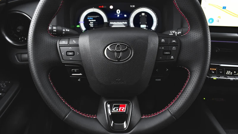 Toyota C-HR 2.0 Hybrid GR Sport 4x4 Automatic, снимка 9 - Автомобили и джипове - 52815209