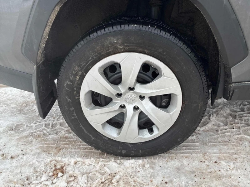 Toyota Rav4 * LE * AWD * БЕЗ ПЪРВОНАЧАЛНА ВНОСКА, снимка 7 - Автомобили и джипове - 53244232