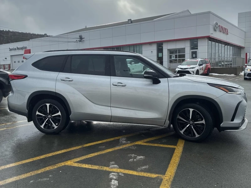 Toyota Highlander 3.5L 6cyl AWD, снимка 2 - Автомобили и джипове - 53503508