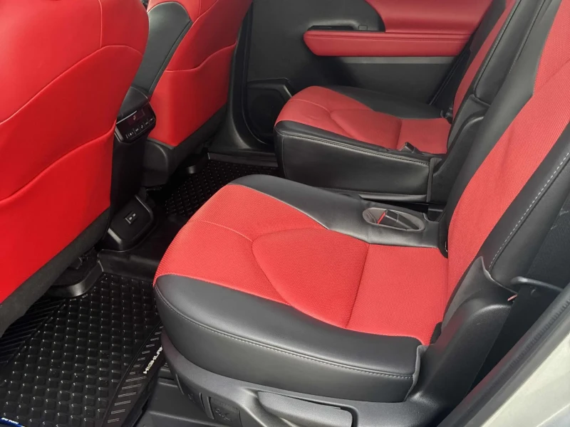 Toyota Highlander 3.5L 6cyl AWD, снимка 8 - Автомобили и джипове - 53503508