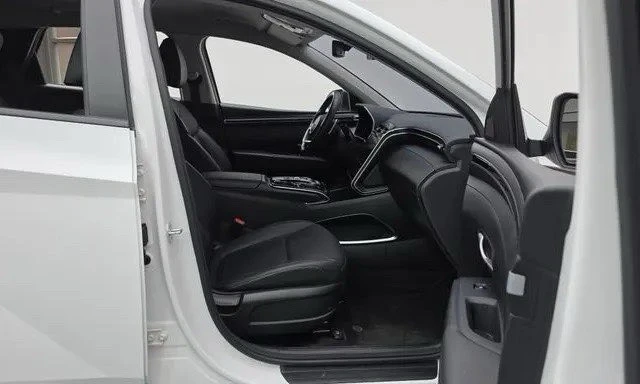 Hyundai Tucson 1.6 Turbo 2WD, снимка 8 - Автомобили и джипове - 53170041