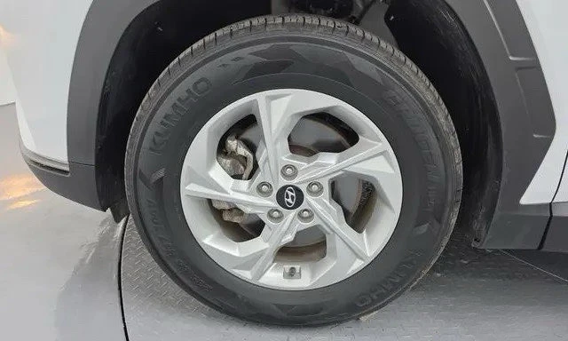 Hyundai Tucson 1.6 Turbo 2WD, снимка 5 - Автомобили и джипове - 53170041