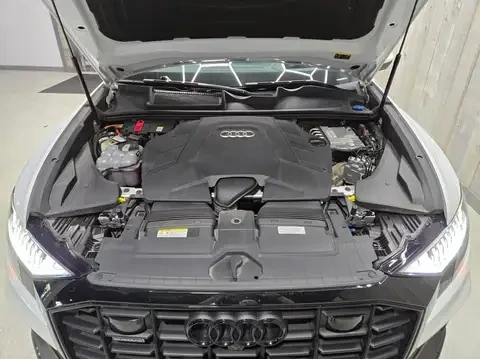 Audi Q8 S Line FULL 3.0 TFSI / CARFAX, снимка 4 - Автомобили и джипове - 54821622